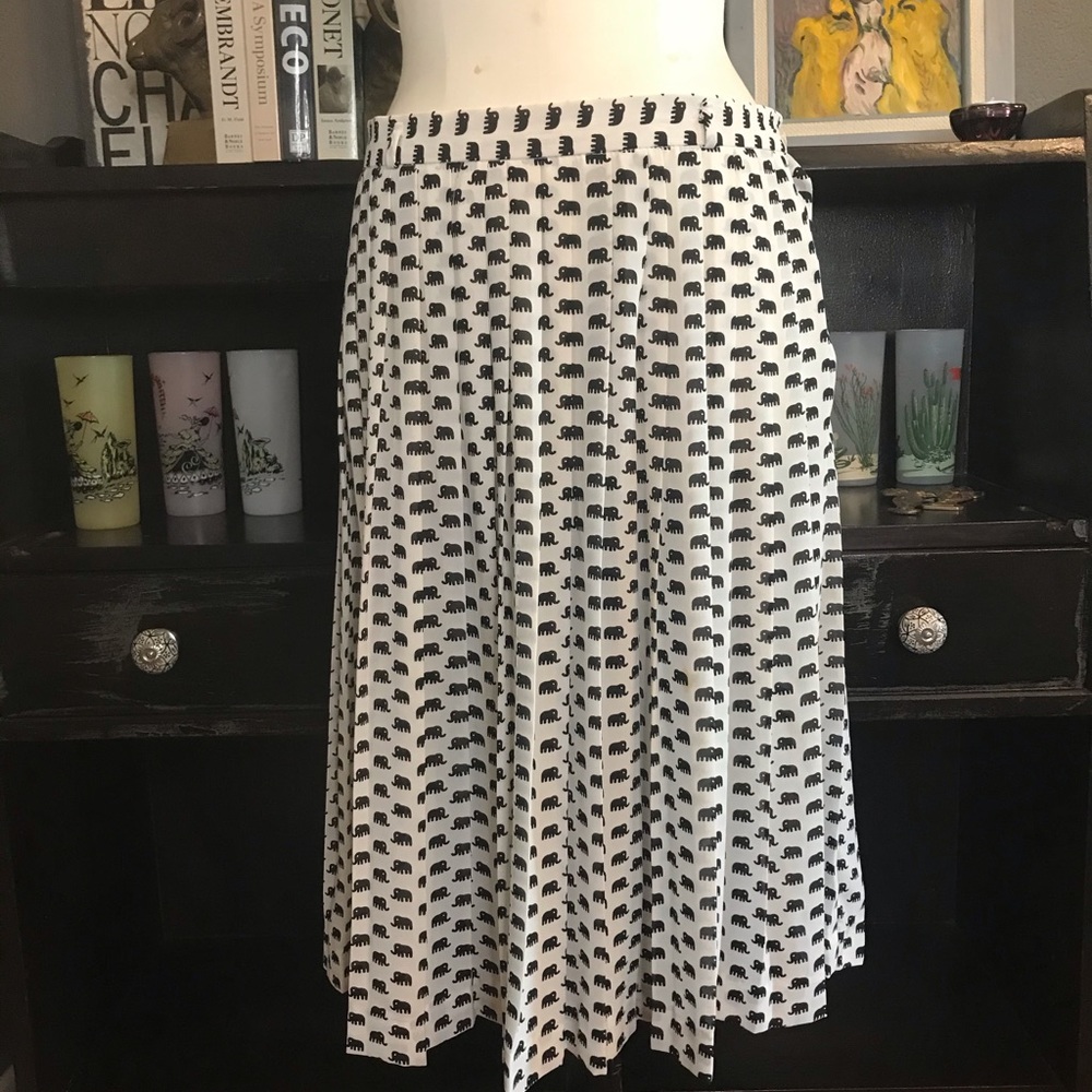Vintage 2 Piece Skirt Blouse Set Elephant Pattern